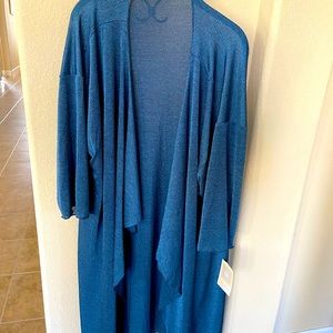 LuLaRoe Shirley New, pretty denim blue size large